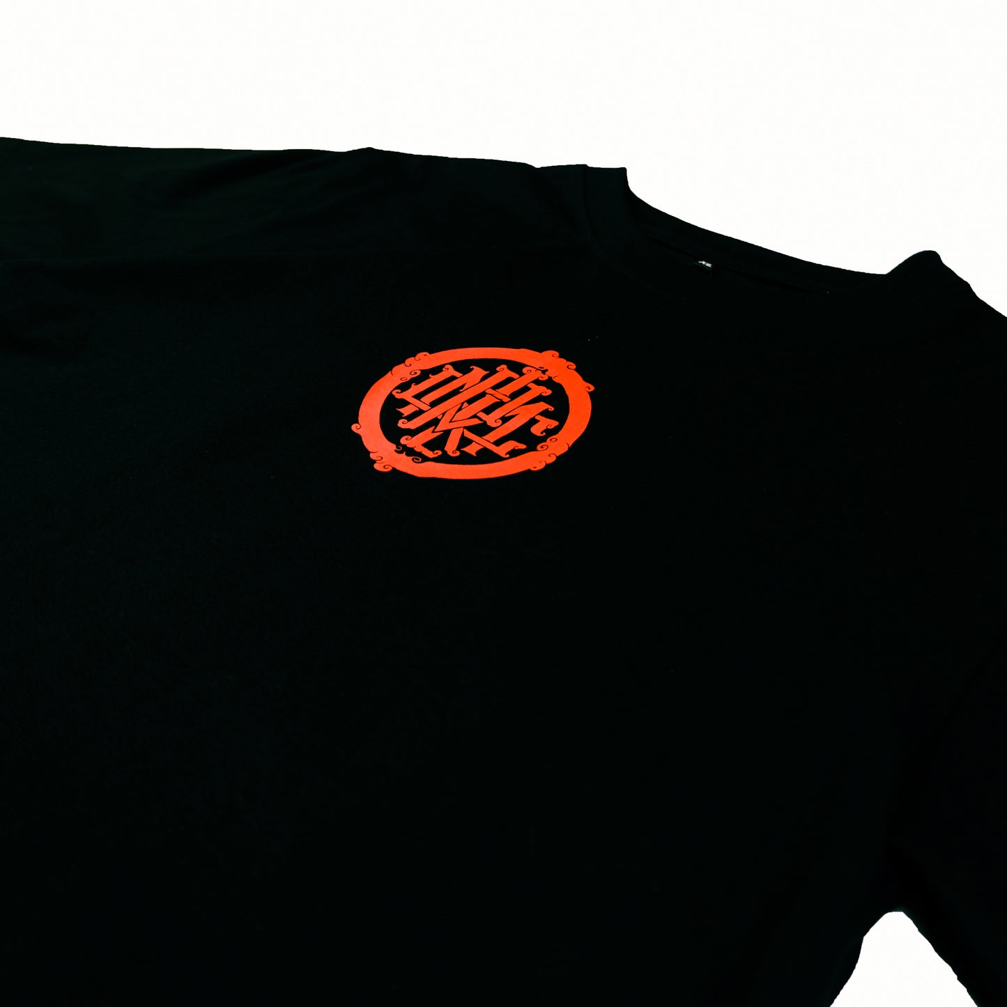 DARUMA BLACK TEE
