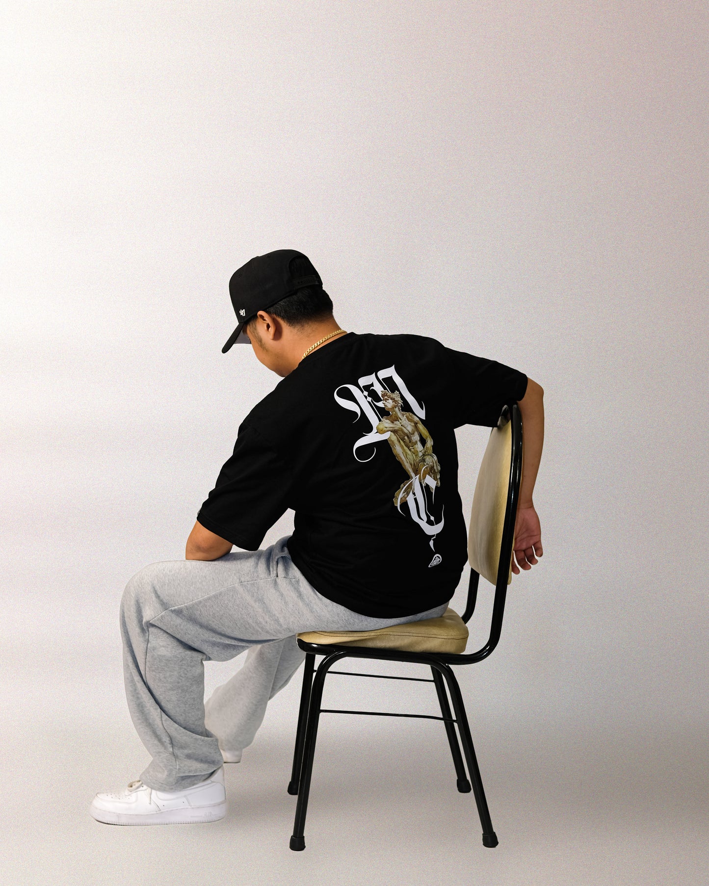 OVERSIZED FIT SHIRT | MC CURIOSITY | BLACK | MARIA CLARA CLOTHING | OVERSIZED FIT | 100% COTTON